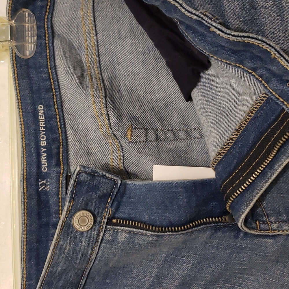 NWT NY&C curvy boyfriend